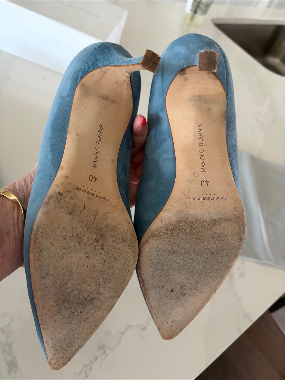 Manolo Blahnik blue suede pumps - Picture 4 of 5